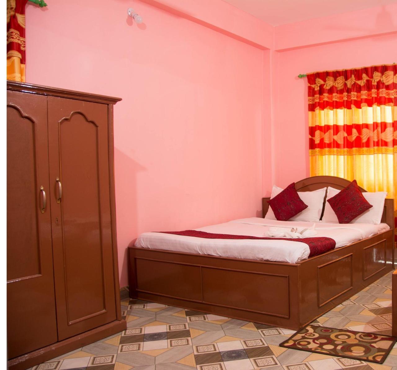 Mount Blue Tourist Hostel - Покхара Екстер'єр фото