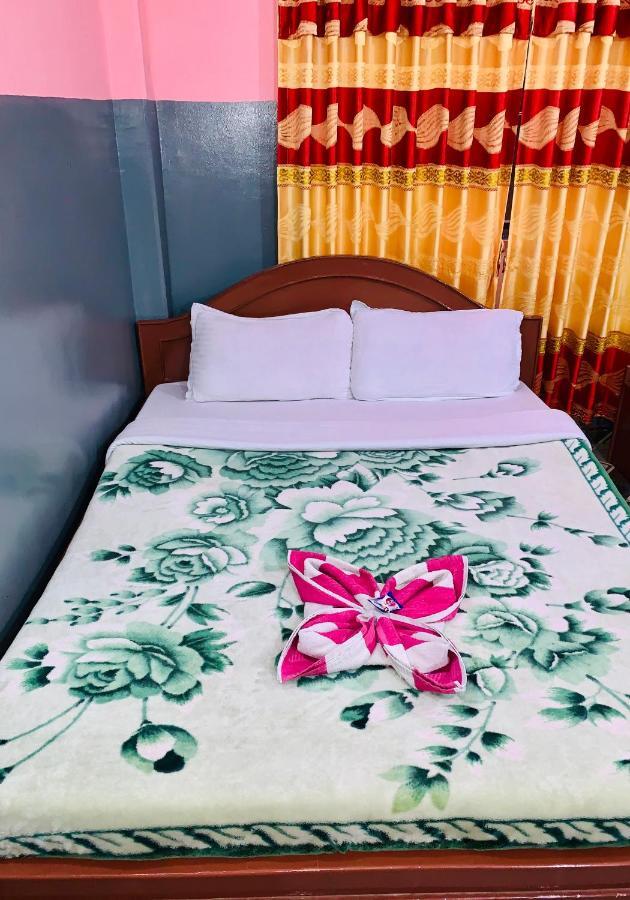 Mount Blue Tourist Hostel - Покхара Екстер'єр фото